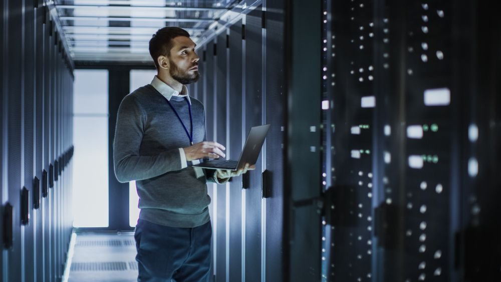Navigating Key Challenges for CIOs and IT Managers in 2023